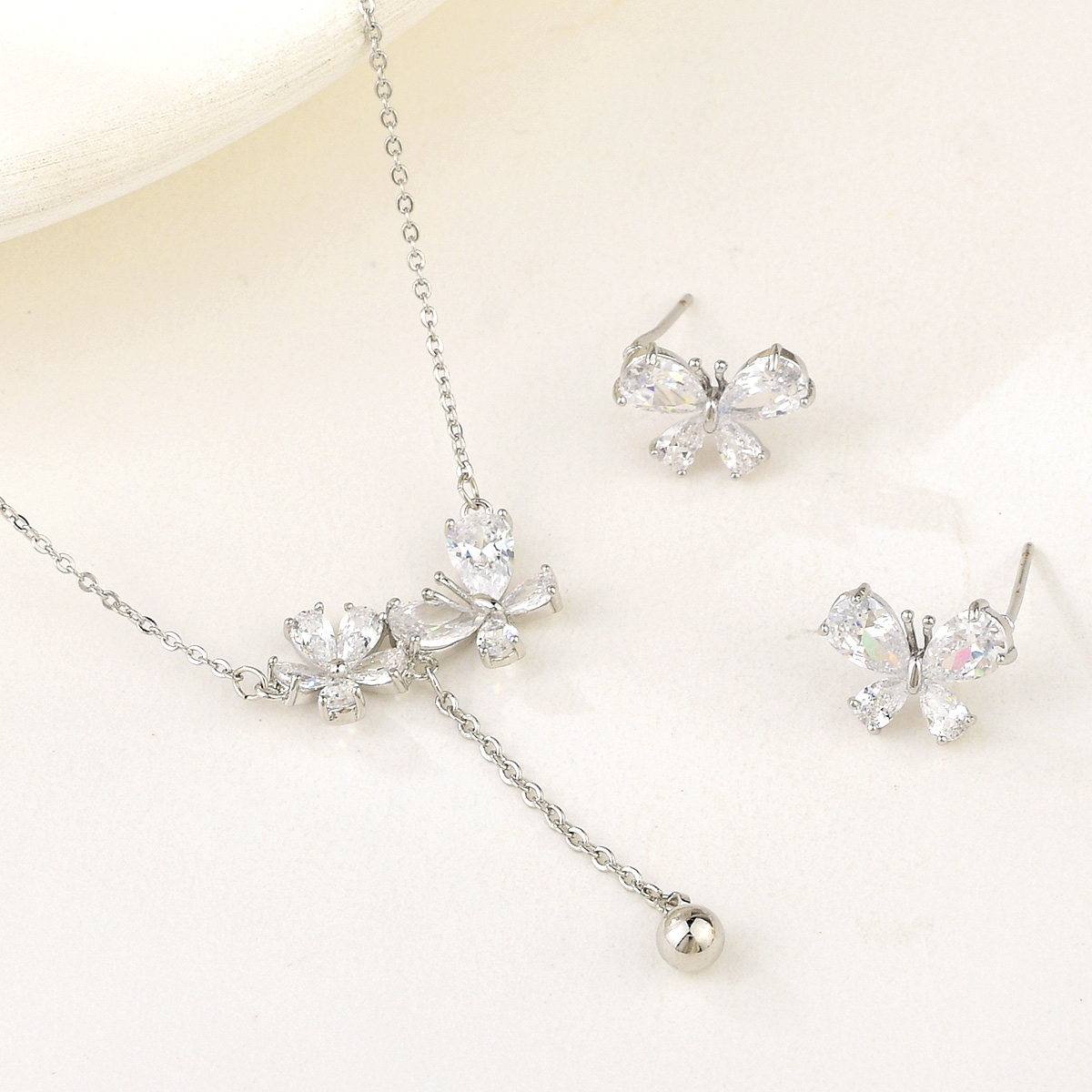 Set Aretes y Collar Libertad- Veramorest