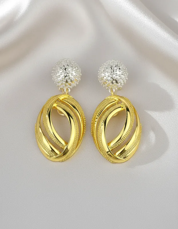 Aretes Colgantes Dorados Estilo Dubai con Cristales Brillo Divino Veramorest