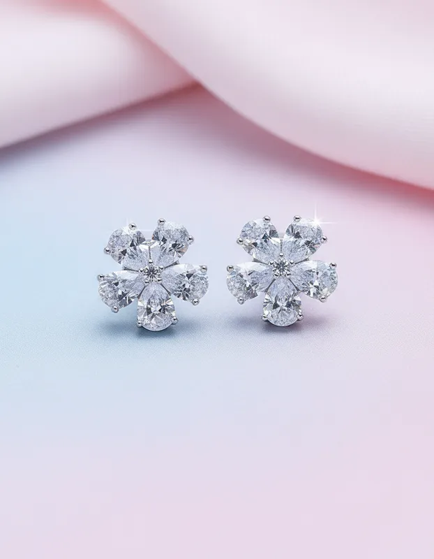 Aretes en forma de flor con cinco pétalos de circonia brillante – diseño elegante y femenino Veramorest.2