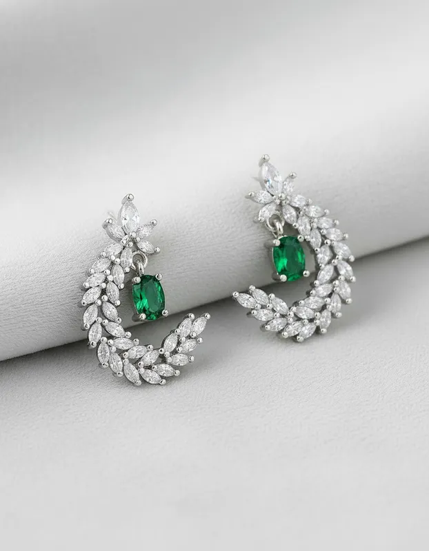 Collar y Aretes en Baño de Plata con Cristales y Piedra Verde | Veramorest