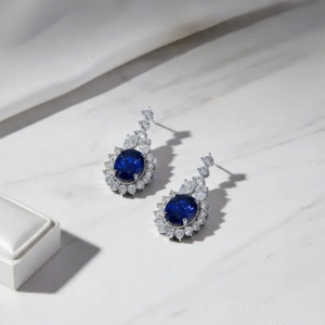 Aretes tipo lágrima con piedra azul zafiro y cristales brillantes - Veramorest