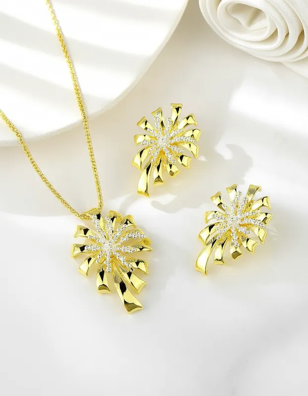 Set Aura Dorada – Collar y Aretes Florales Veramorest - Imagen 2